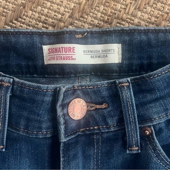 Levi Strauss Signature Bermuda Shorts - Picture 5 of 8